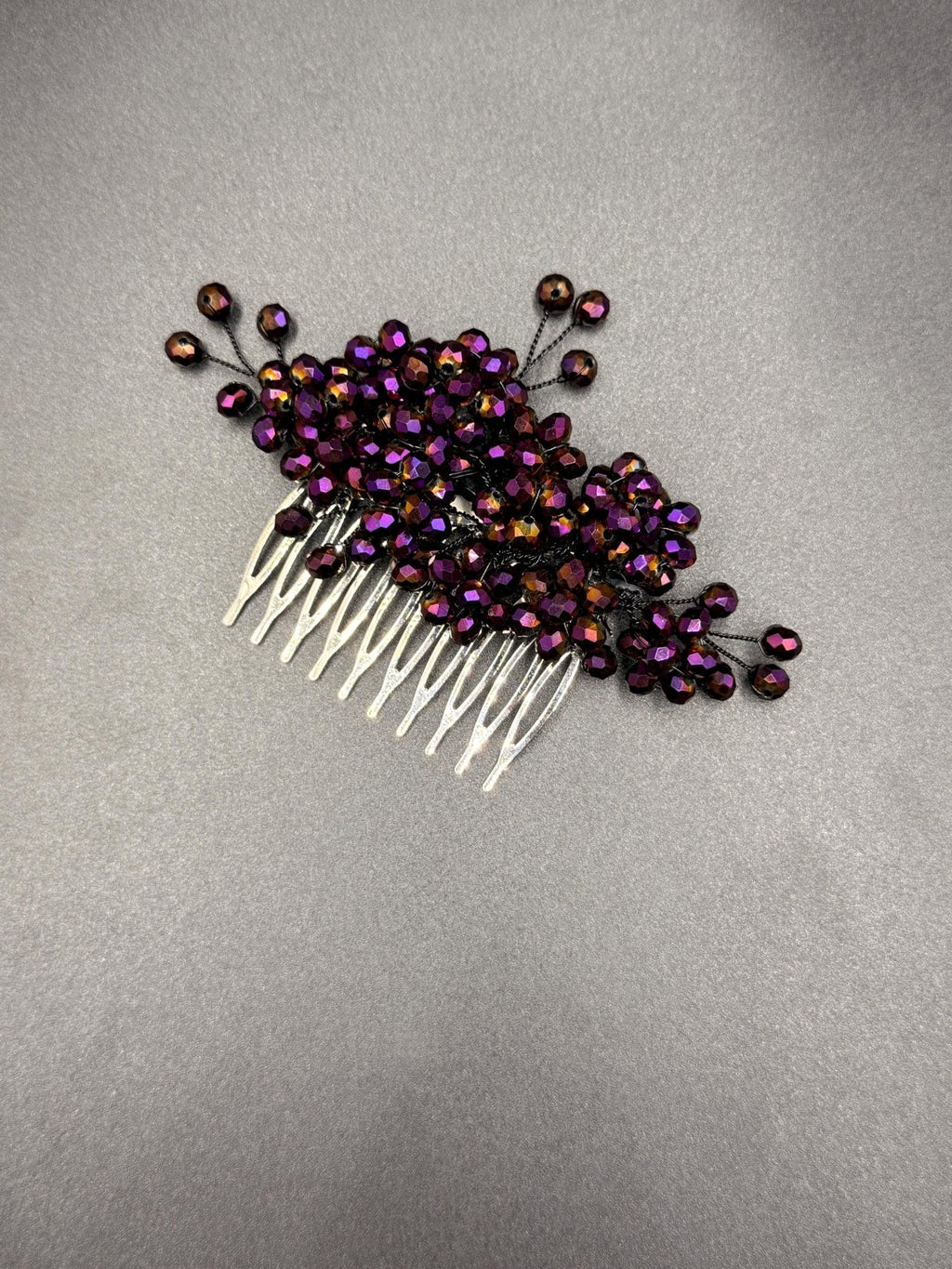 Braut Haarkamm in schimmerndem Violett - Bronze aus facettierten Kristallen handgefertigt ca. 10 cm - AVYRAA BRIDAL