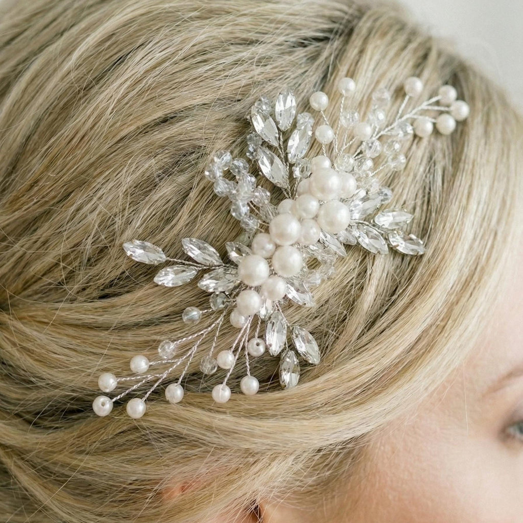 Braut Haarkamm mit Kristallen und Perlen 16 cm - AVYRAA BRIDAL