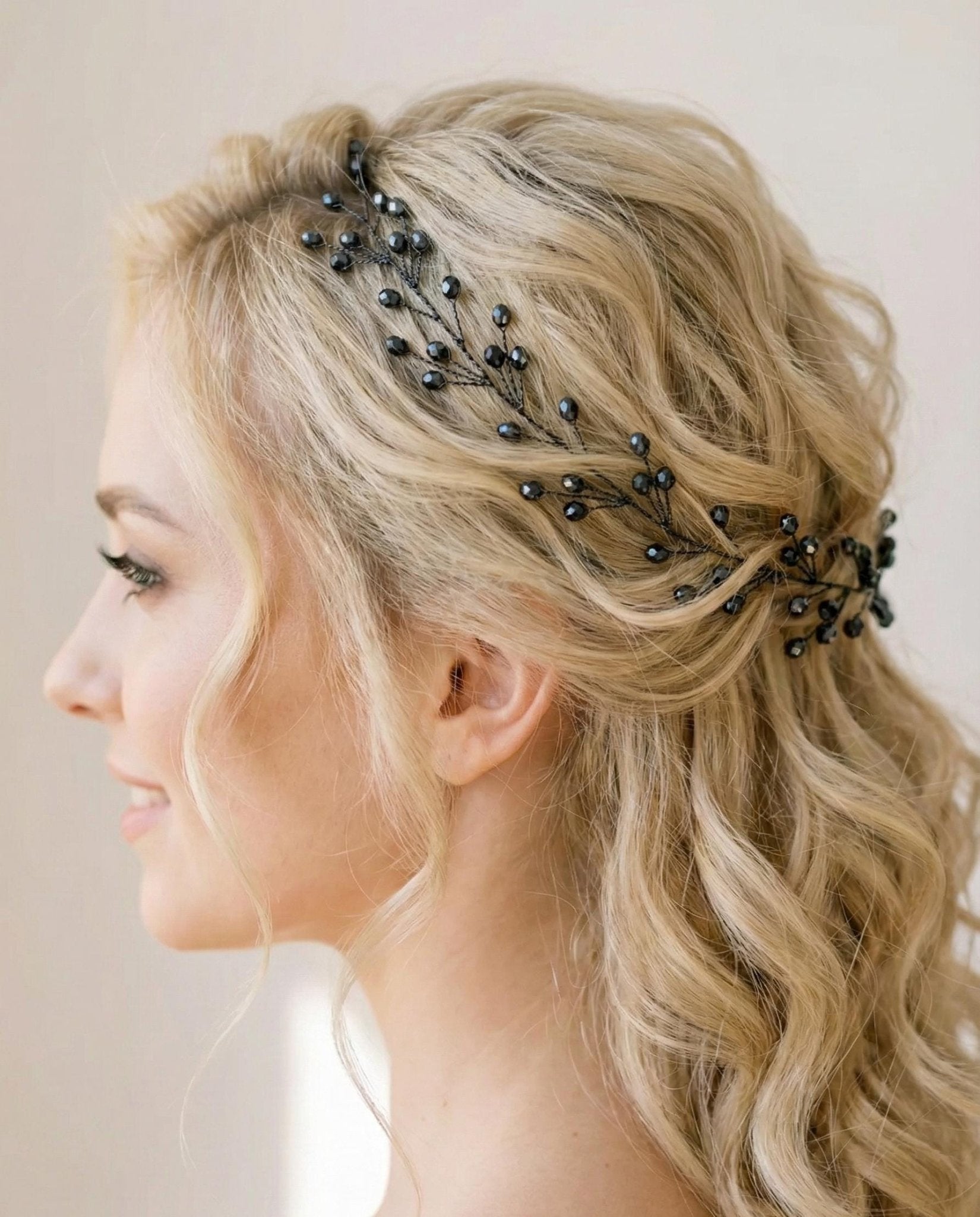 Braut Hair Vine Dunkelblau Kristall Schwarzdraht Haarschmuck - AVYRAA BRIDAL