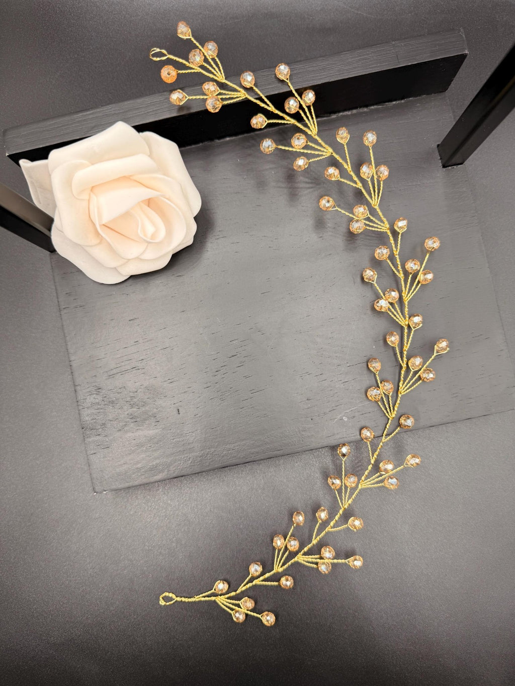 Braut Hair Vine Gold Kristall Glasperlen Flexibel Haarschmuck - AVYRAA BRIDAL