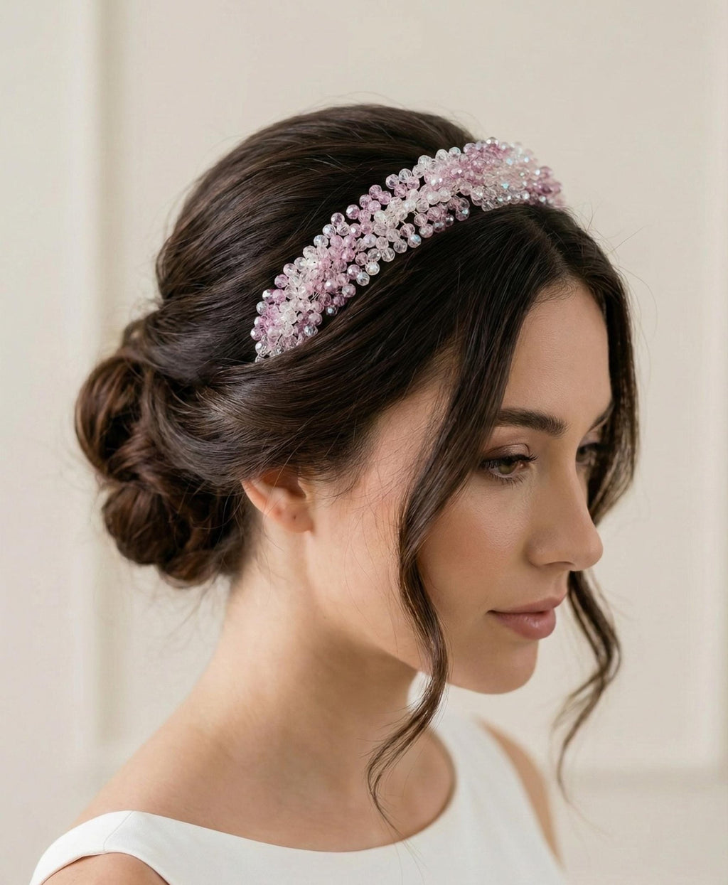 Braut Tiara aus Kristall in Rosa – Handgefertigter Kristall Haarreif für Hochzeit, romantischer Braut Haarschmuck - AVYRAA BRIDAL