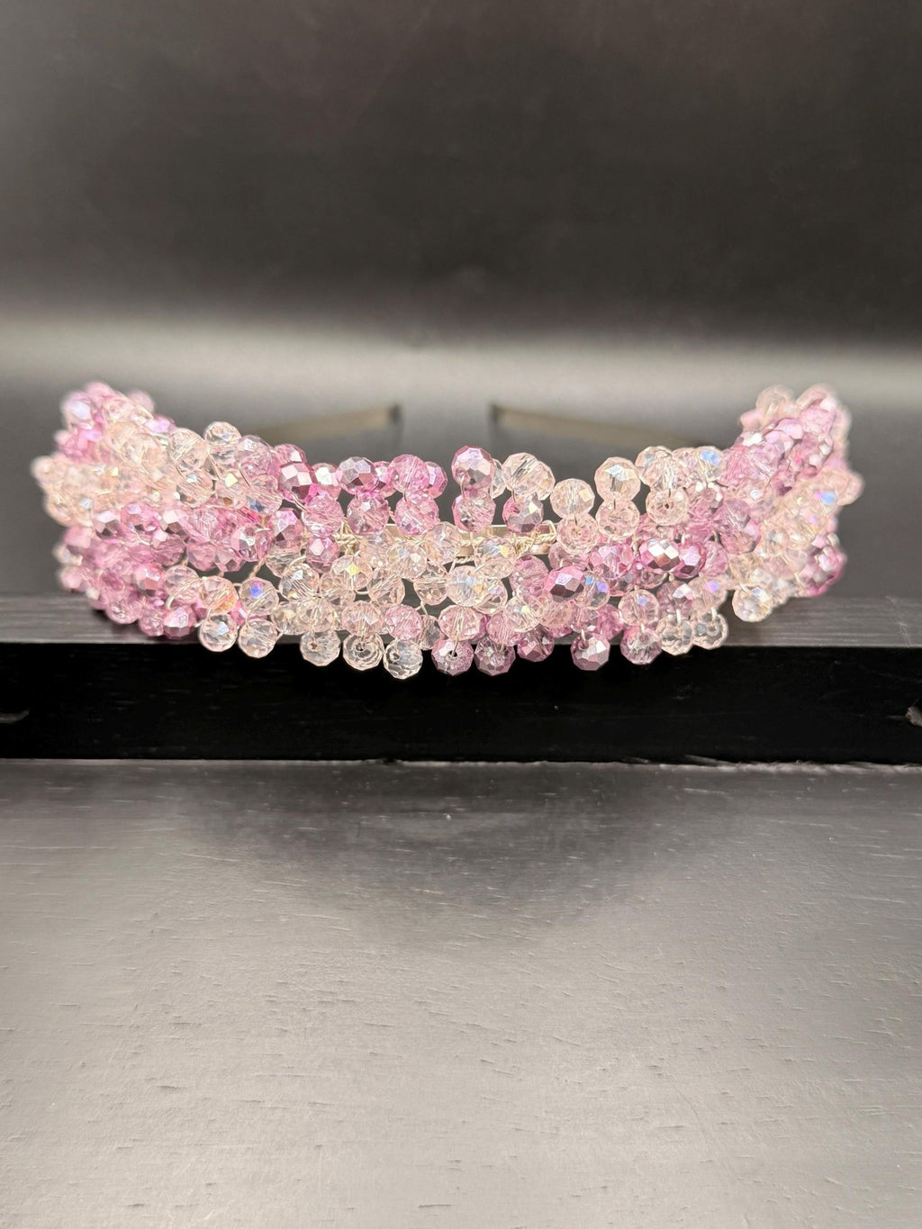 Braut Tiara aus Kristall in Rosa – Handgefertigter Kristall Haarreif für Hochzeit, romantischer Braut Haarschmuck - AVYRAA BRIDAL