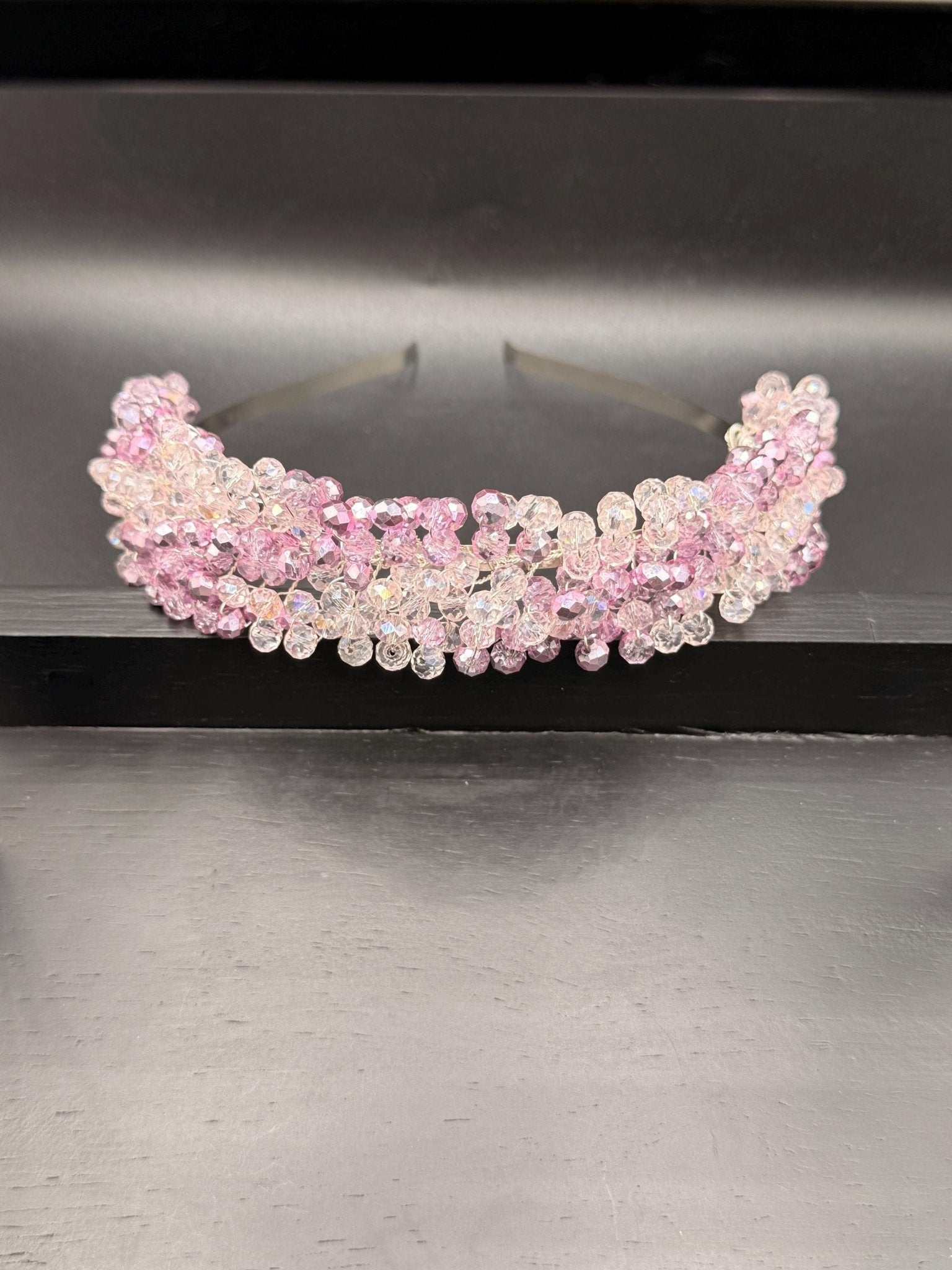 Braut Tiara aus Kristall in Rosa – Handgefertigter Kristall Haarreif für Hochzeit, romantischer Braut Haarschmuck - AVYRAA BRIDAL
