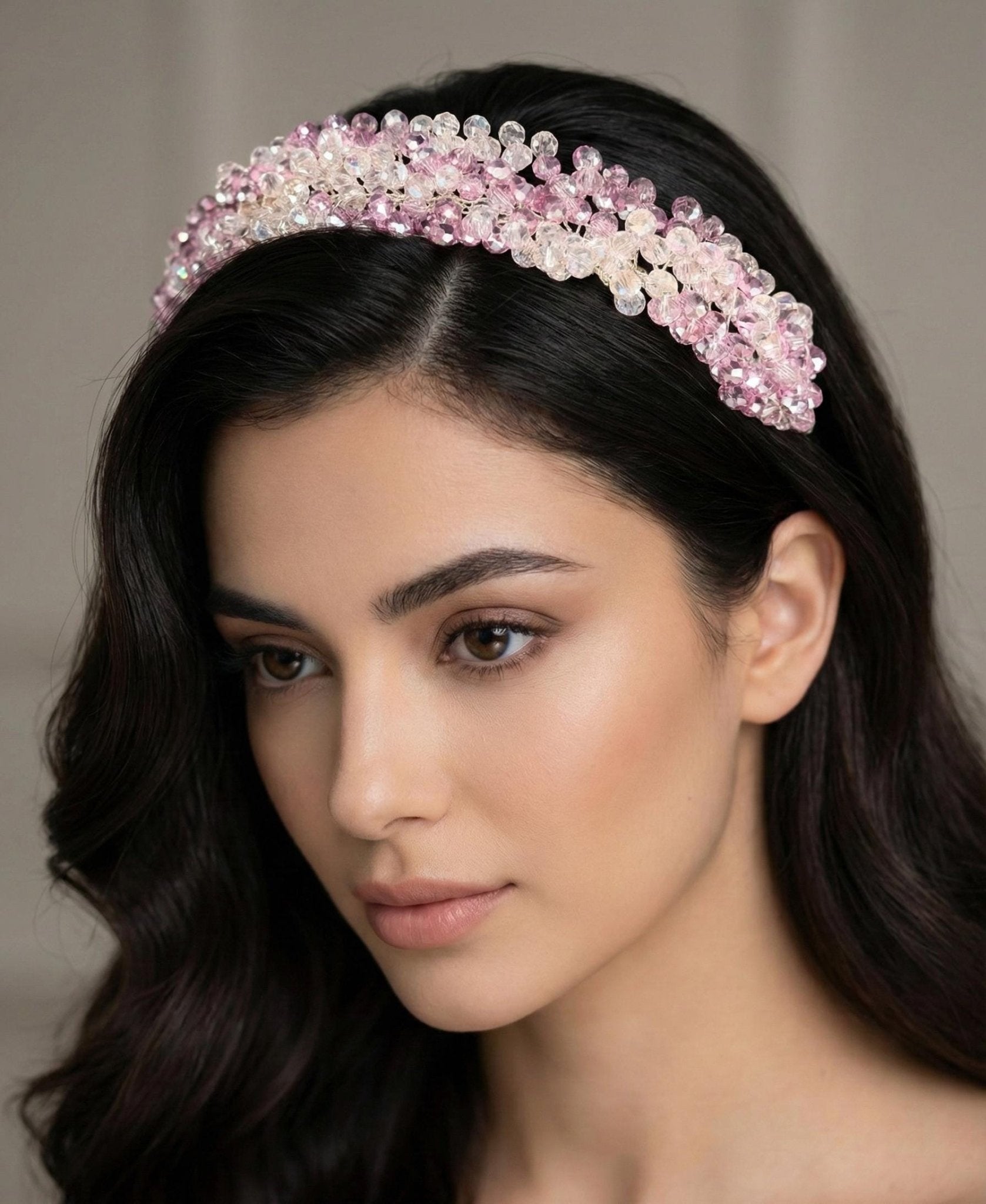 Braut Tiara aus Kristall in Rosa – Handgefertigter Kristall Haarreif für Hochzeit, romantischer Braut Haarschmuck - AVYRAA BRIDAL