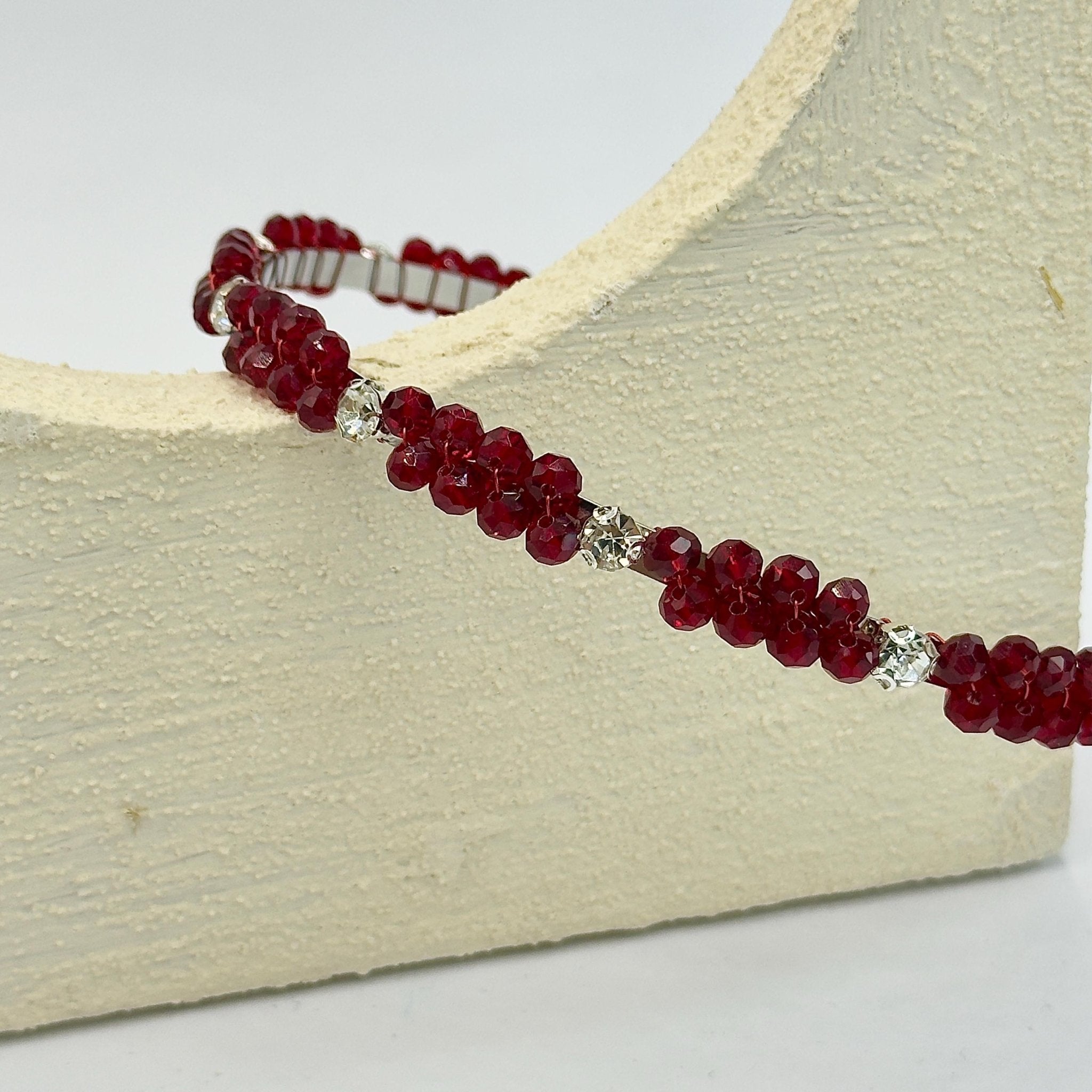 Dark Red Crystal Haarband, Elegante Braut Tiara, Handgefertigte Burgunder Kristallkrone, Hochzeits Haaraccessoire - AVYRAA BRIDAL