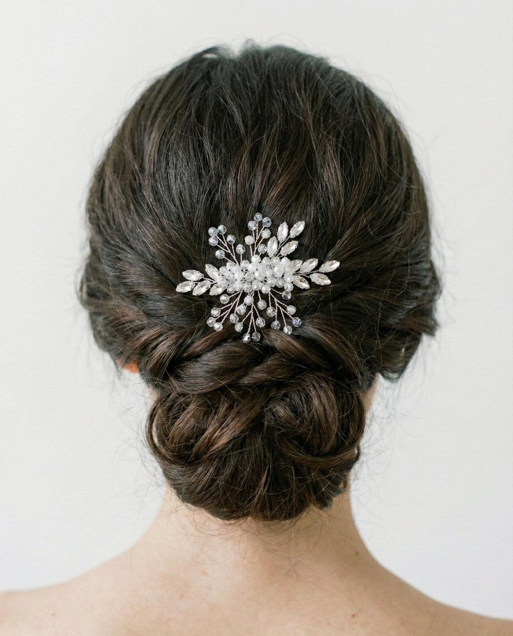 Edler Kristall Haarkamm für Bräute | Hochzeits Haarschmuck, Bridal Hair Comb, Handgefertigter Accessoire, funkelnde Kristalle - AVYRAA BRIDAL