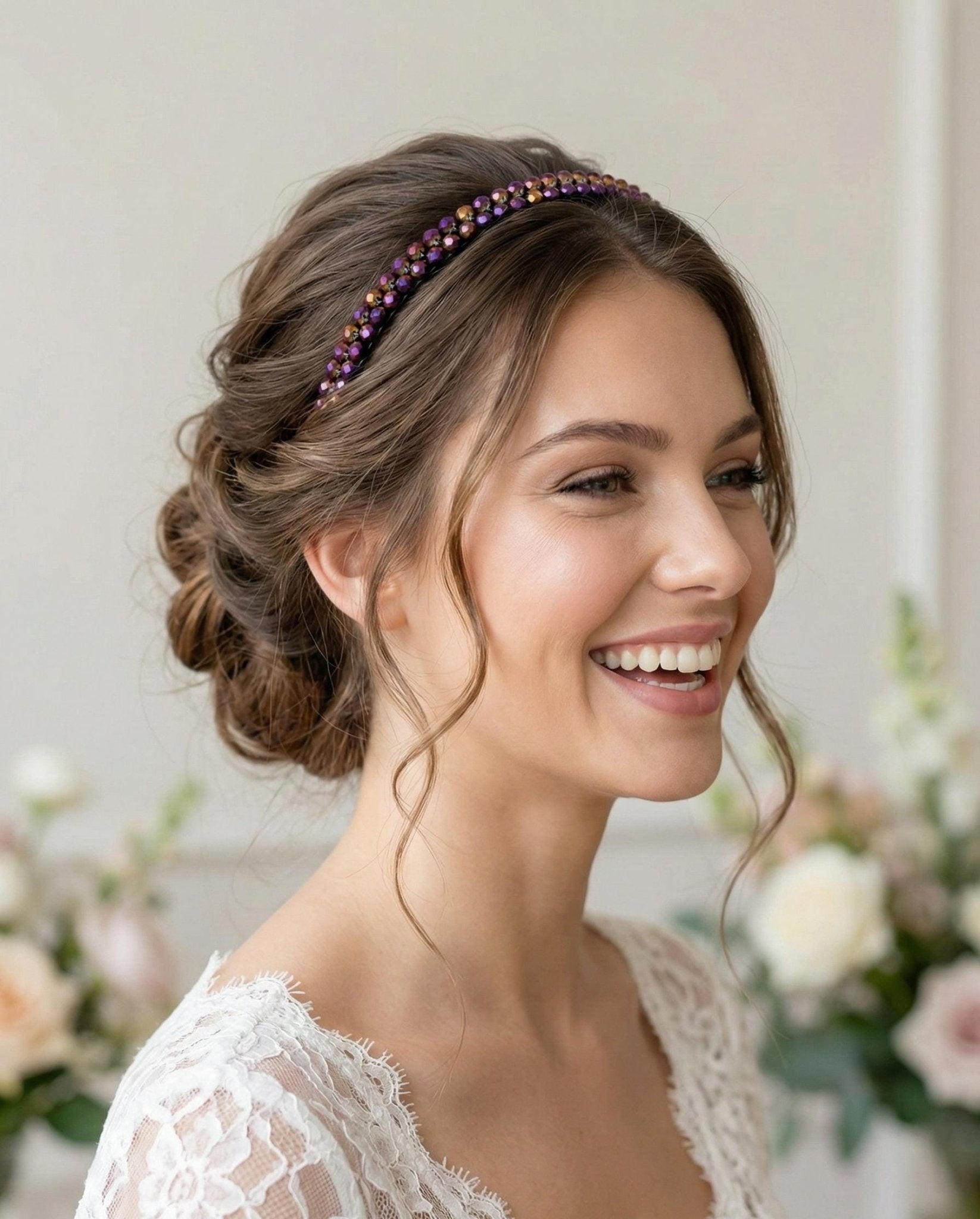 Elegante Braut Tiara in Rot | Zarte Kristall Tiara für Hochzeit & Abendveranstaltungen | Feiner Haarreif - AVYRAA BRIDAL