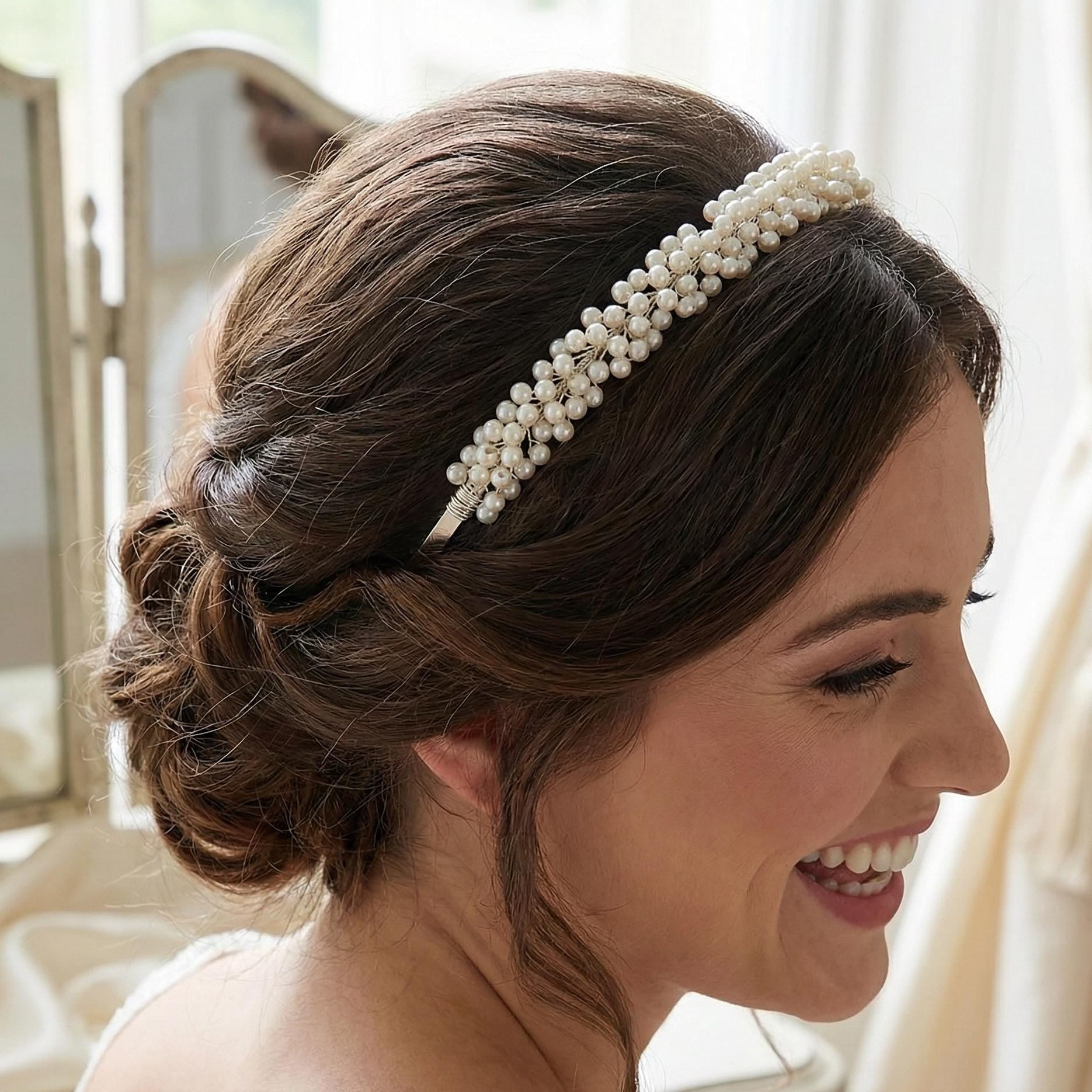 Elegante Perlen Tiara mit Kristallzweigen für Bräute - AVYRAA BRIDAL