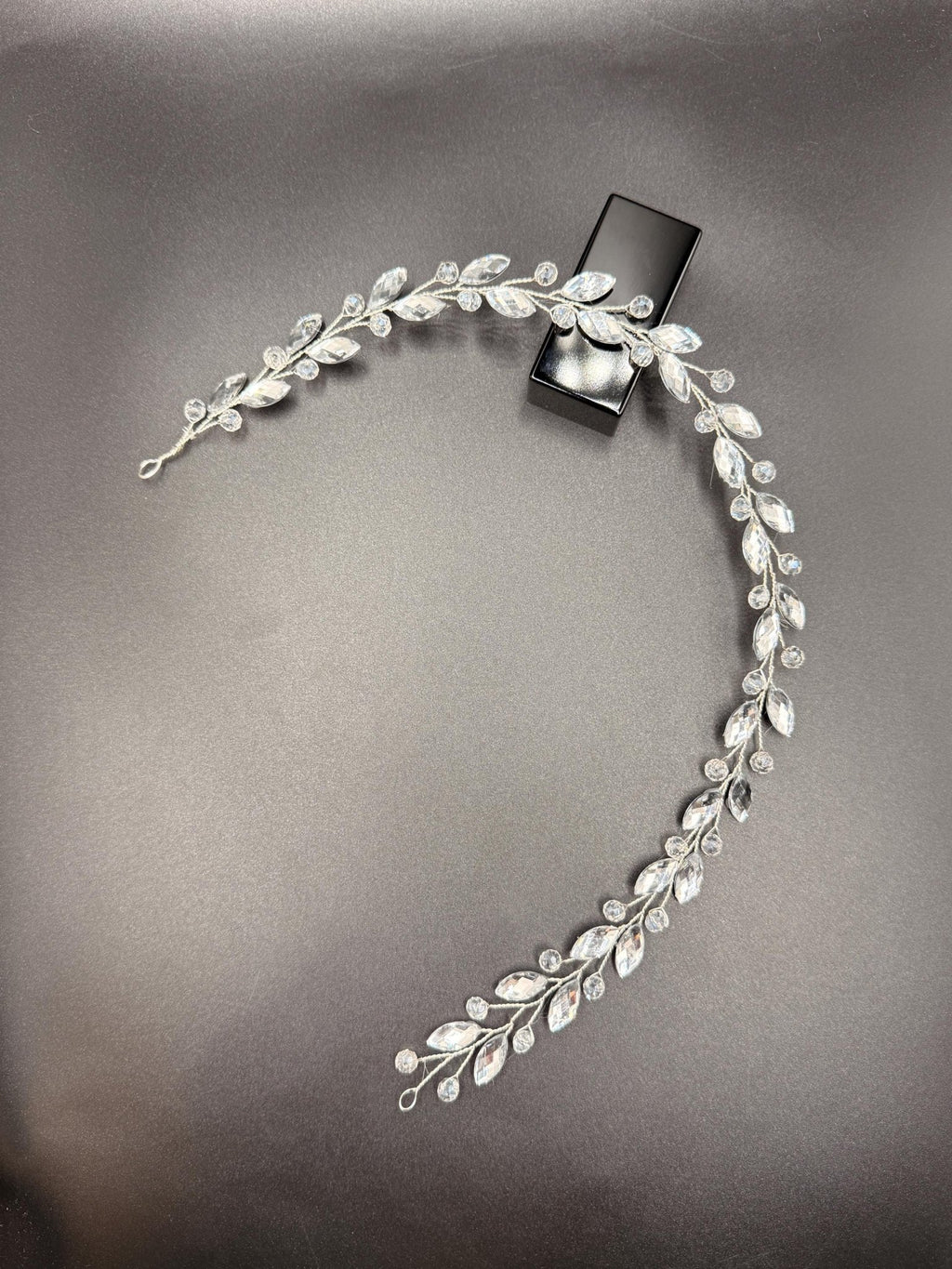 Flexible Kristall Haarranke 40 cm für Brautfrisuren - AVYRAA BRIDAL