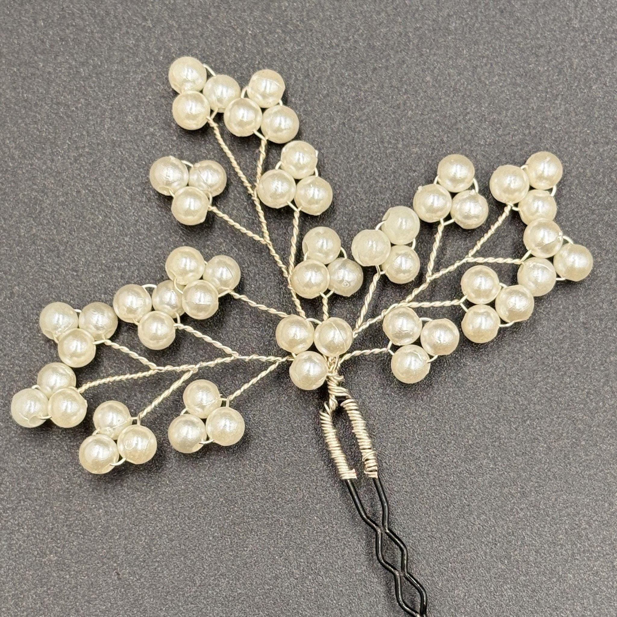 Florale Perlen Haarnadeln in Gold oder Silber - AVYRAA BRIDAL