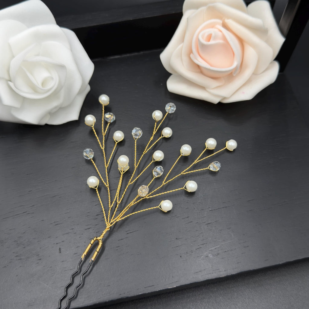 Goldene Perlen Haarnadeln mit zarten Blüten - AVYRAA BRIDAL