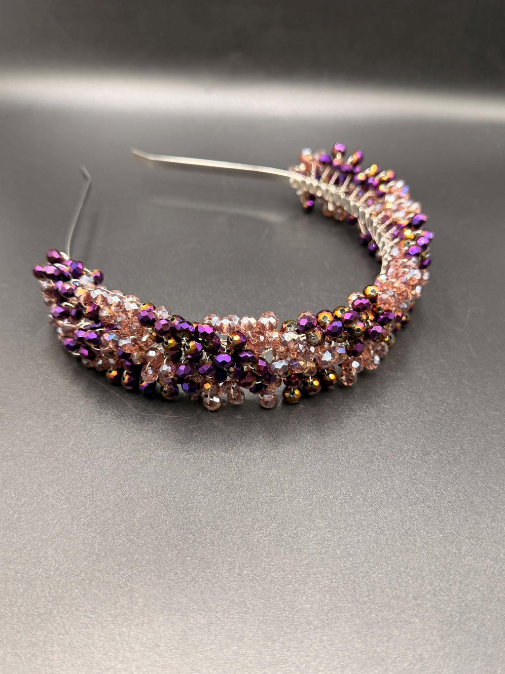 Handgefertigte Braut Tiara mit Violetten Kristallen – Eleganter Hochzeit Haarreif - AVYRAA BRIDAL