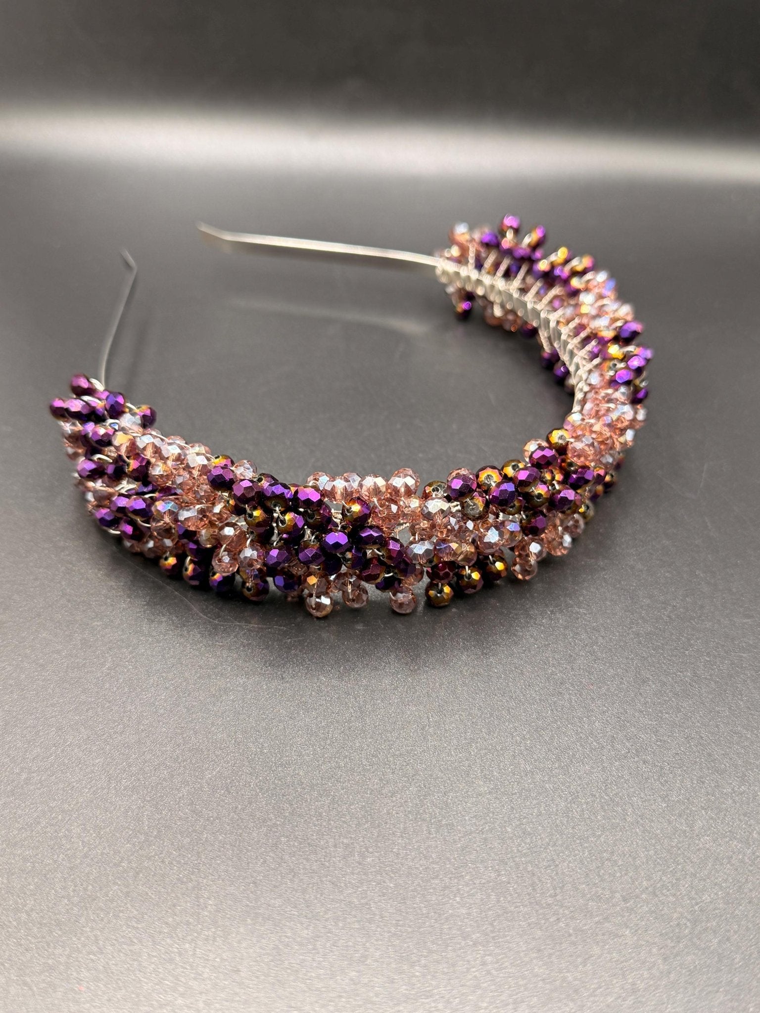 Handgefertigte Braut Tiara mit Violetten Kristallen – Eleganter Hochzeit Haarreif - AVYRAA BRIDAL