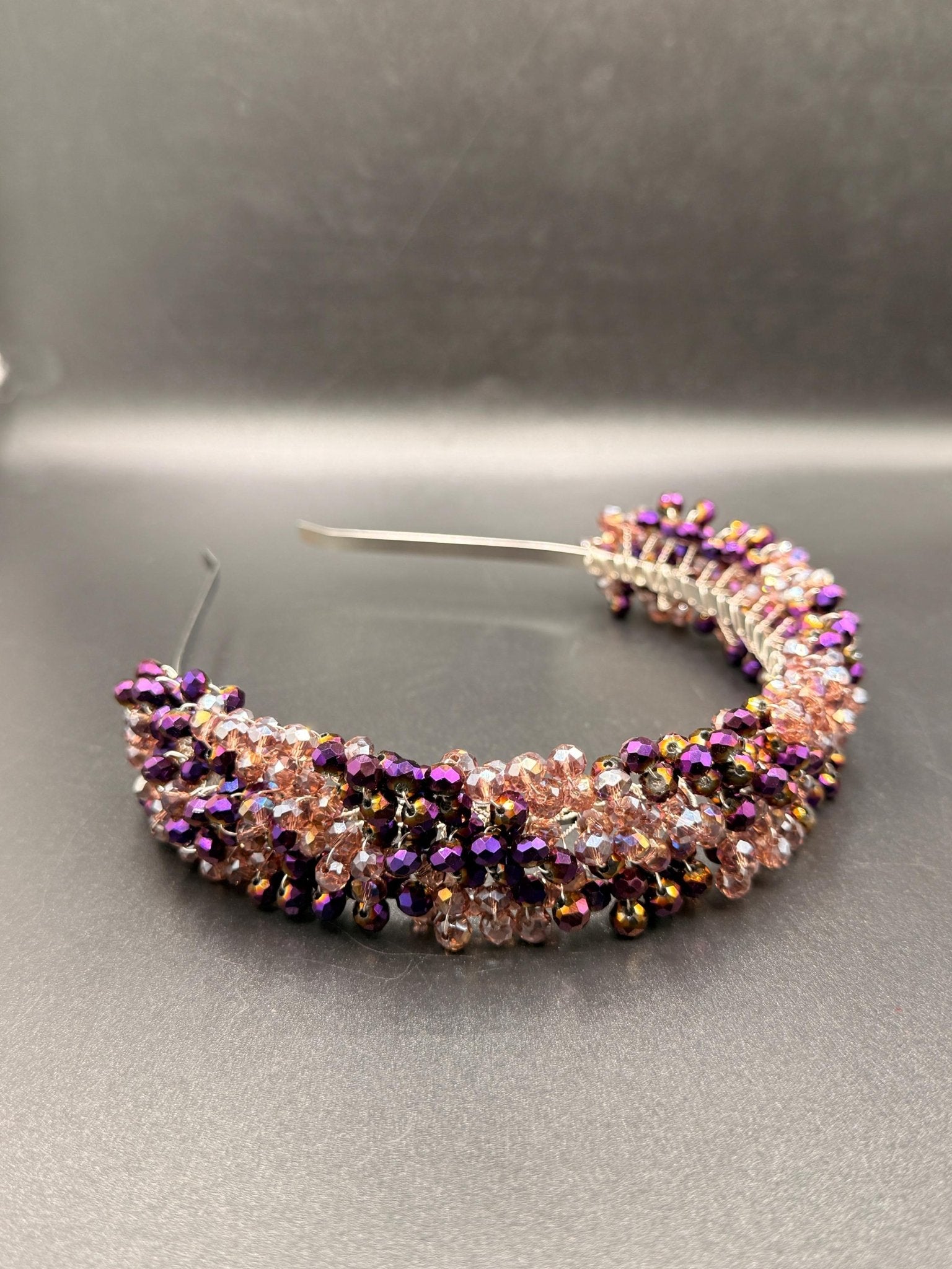 Handgefertigte Braut Tiara mit Violetten Kristallen – Eleganter Hochzeit Haarreif - AVYRAA BRIDAL