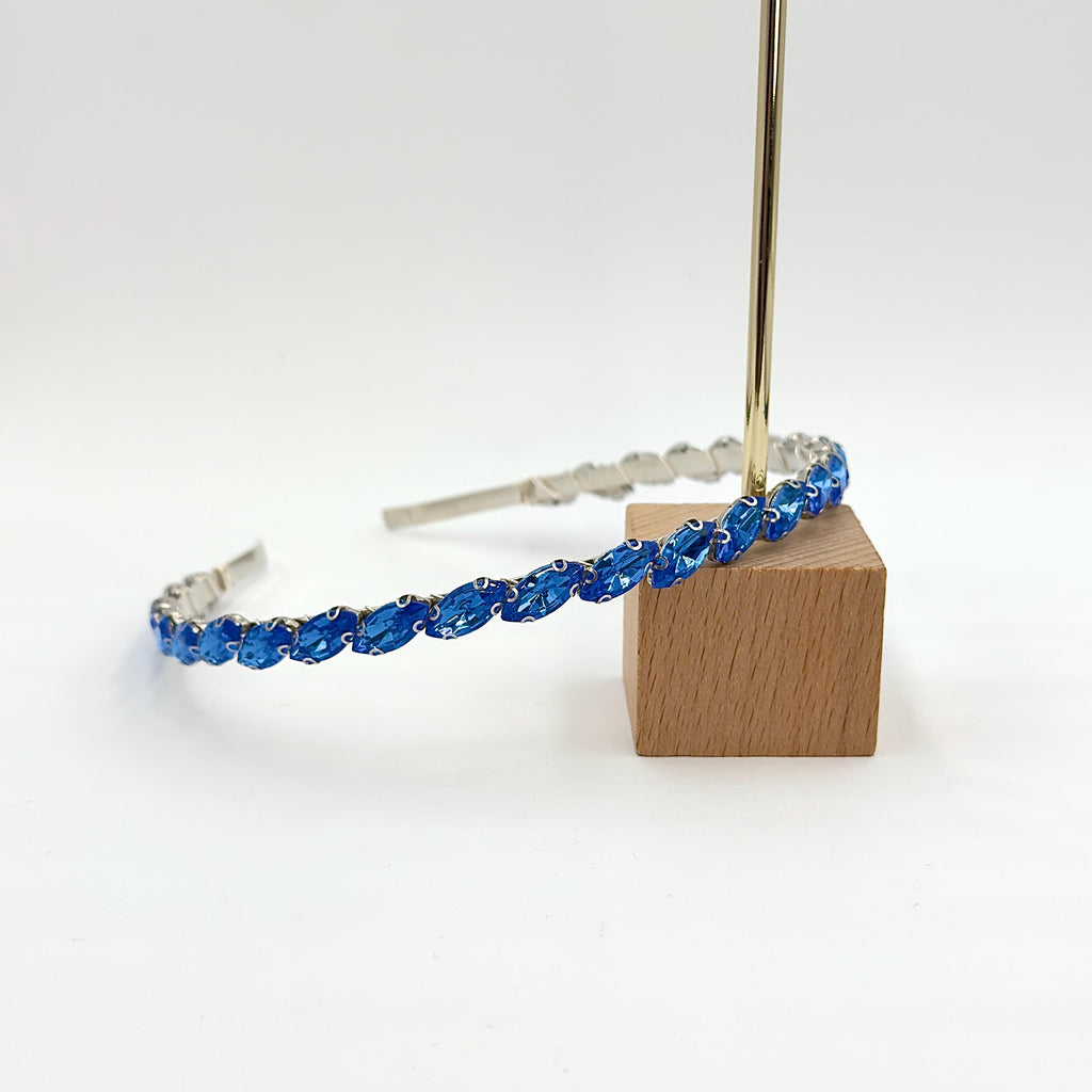 Silberfarbener Braut-Haarreif mit blauen Ziersteinen