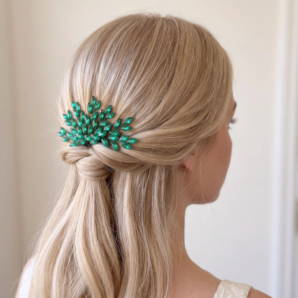 Grüner Braut-Haarkamm mit Blättern | Floraler Hochzeitshaarschmuck in Kristalloptik