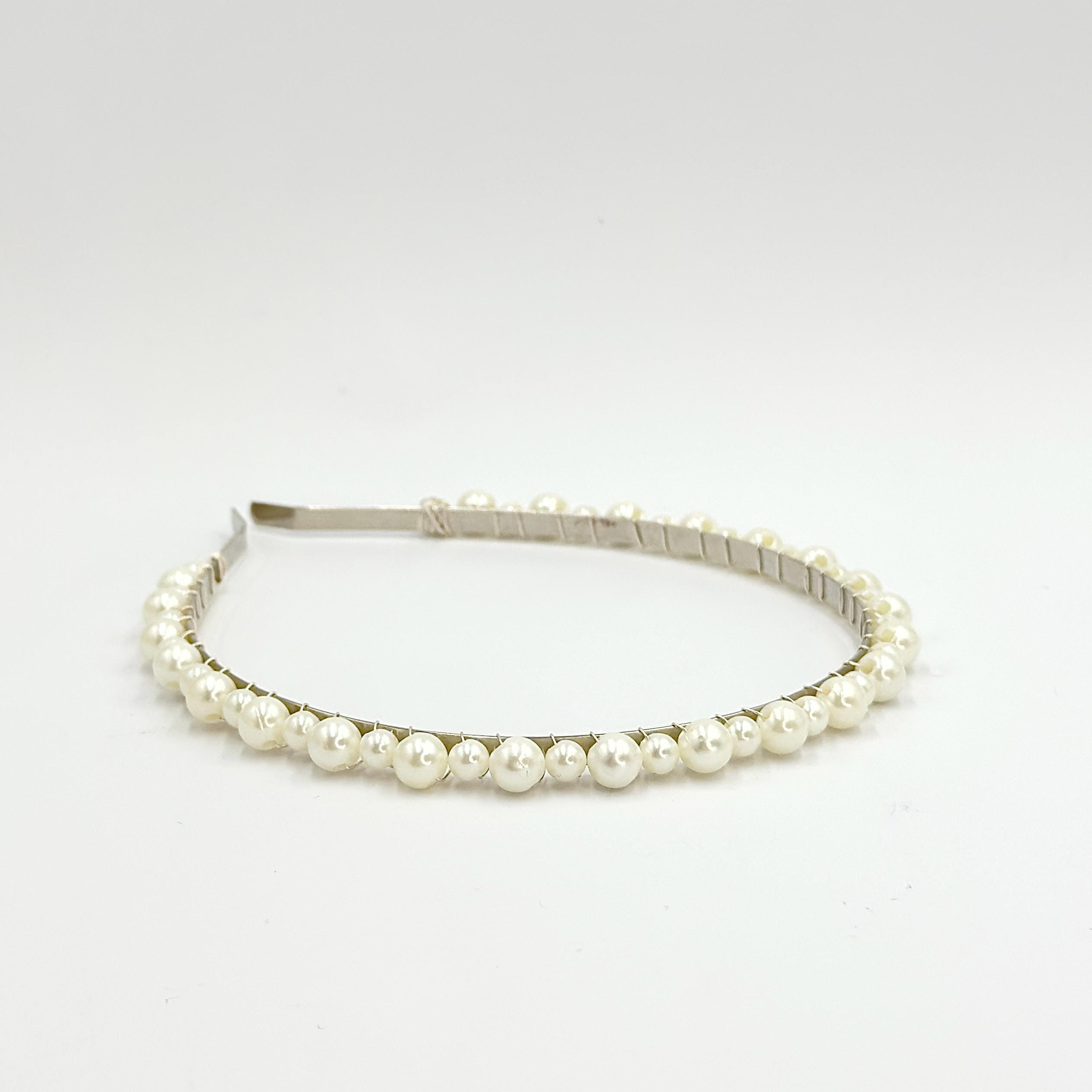 Minimalistischer Braut-Haarreif mit Perlen | Handgemachter Hochzeitshaarschmuck in Elfenbein
