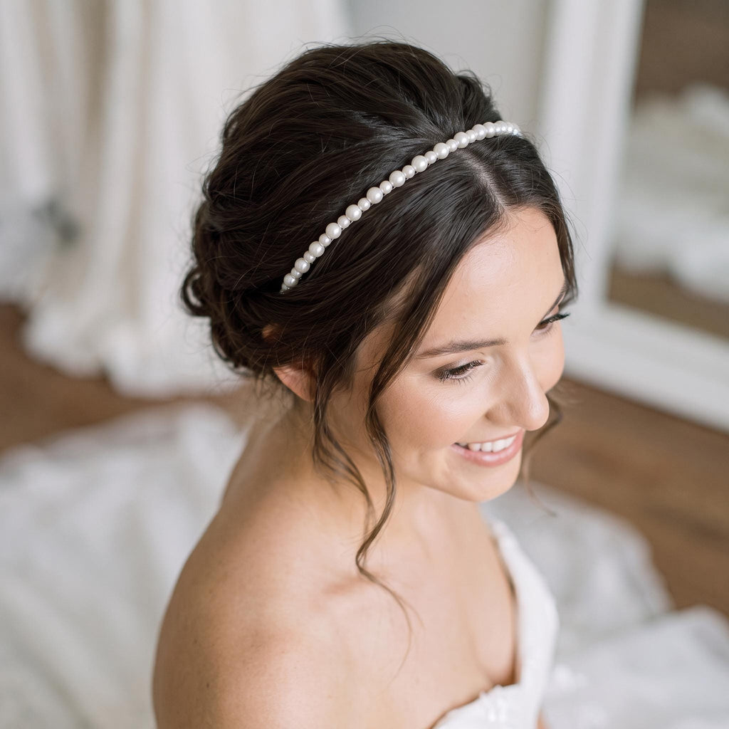 Minimalistischer Braut-Haarreif mit Perlen | Handgemachter Hochzeitshaarschmuck in Elfenbein