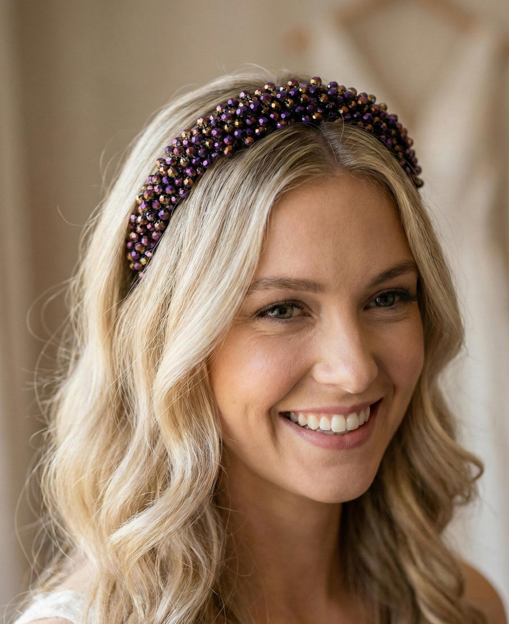 Irisierender Kristall Haarreif in Violett – Luxuriöses Diadem für Hochzeit und Abendmode - AVYRAA BRIDAL
