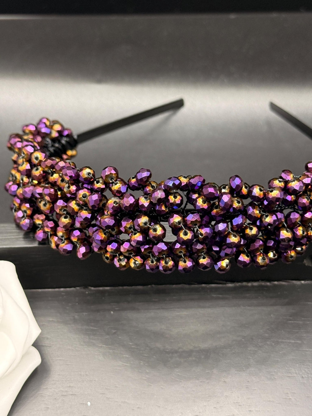 Irisierender Kristall Haarreif in Violett – Luxuriöses Diadem für Hochzeit und Abendmode - AVYRAA BRIDAL