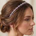 Leuchtendes Kristall - Haarband in Rosa, Handgefertigte Kronen - Tiara mit strahlenden rosafarbenen Kristallen, Schwarzer Metall - Haarreif - AVYRAA BRIDAL