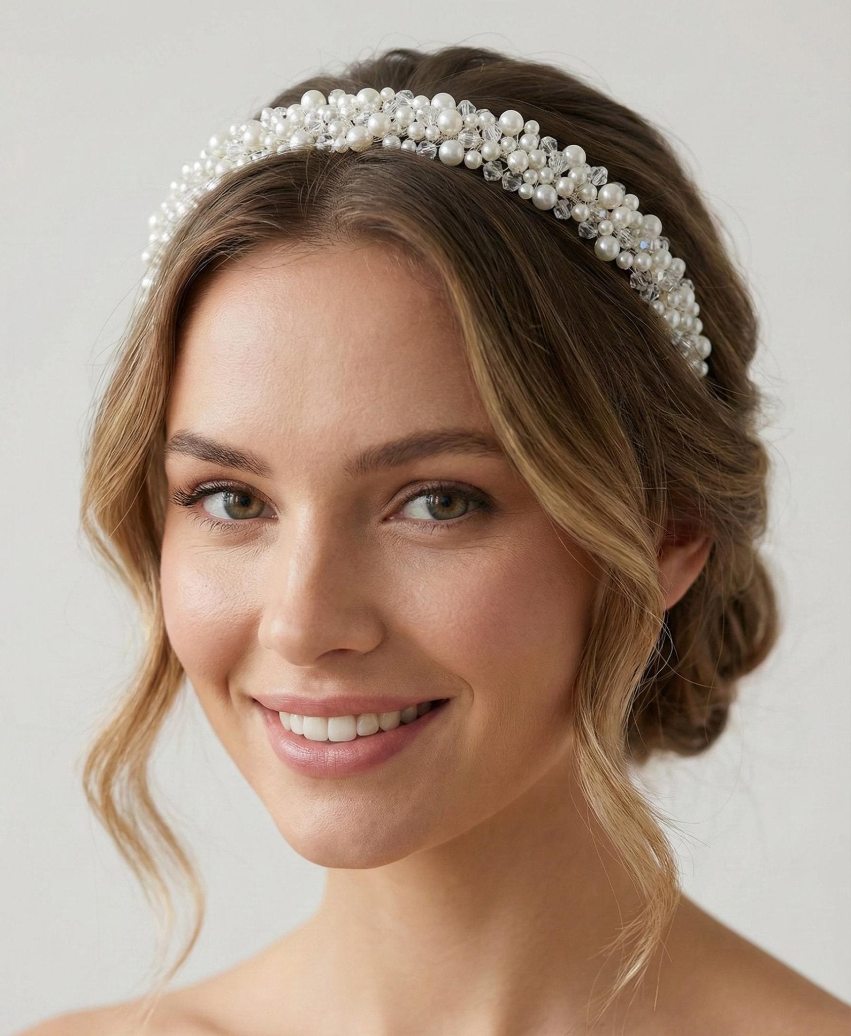 Luxus Braut Haarreif mit Ivory Perlen und Kristallen - AVYRAA BRIDAL