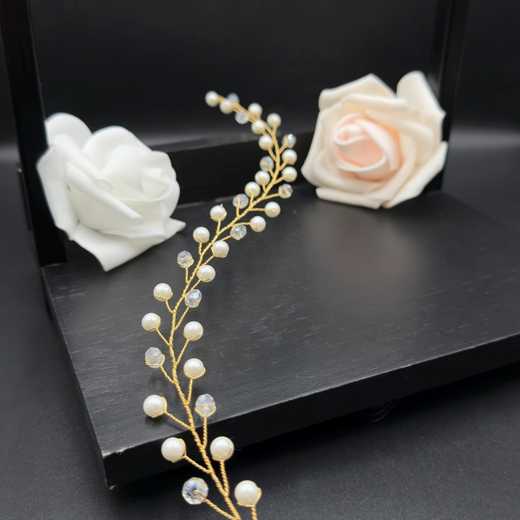 Perlen Haarranke in Gold oder Silber für Bräute - AVYRAA BRIDAL