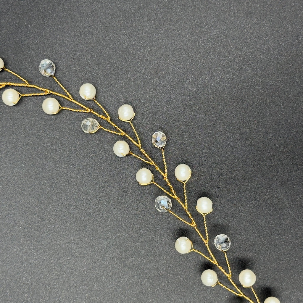 Perlen Haarranke in Gold oder Silber für Bräute - AVYRAA BRIDAL