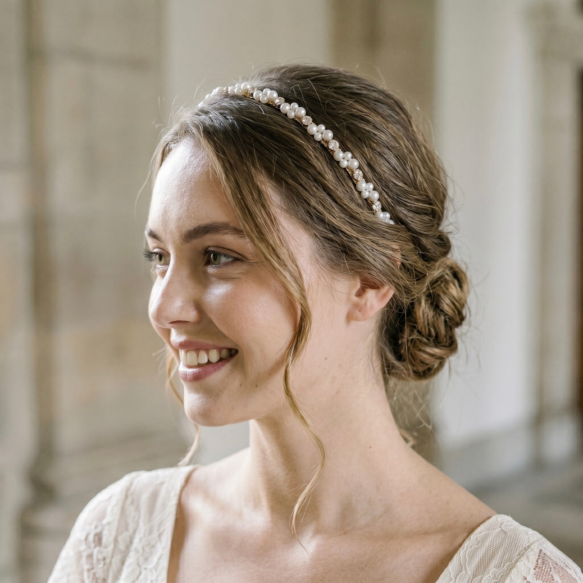 Perlen Kristall Haarreif für Braut, eleganter Hochzeit Haarschmuck - AVYRAA BRIDAL