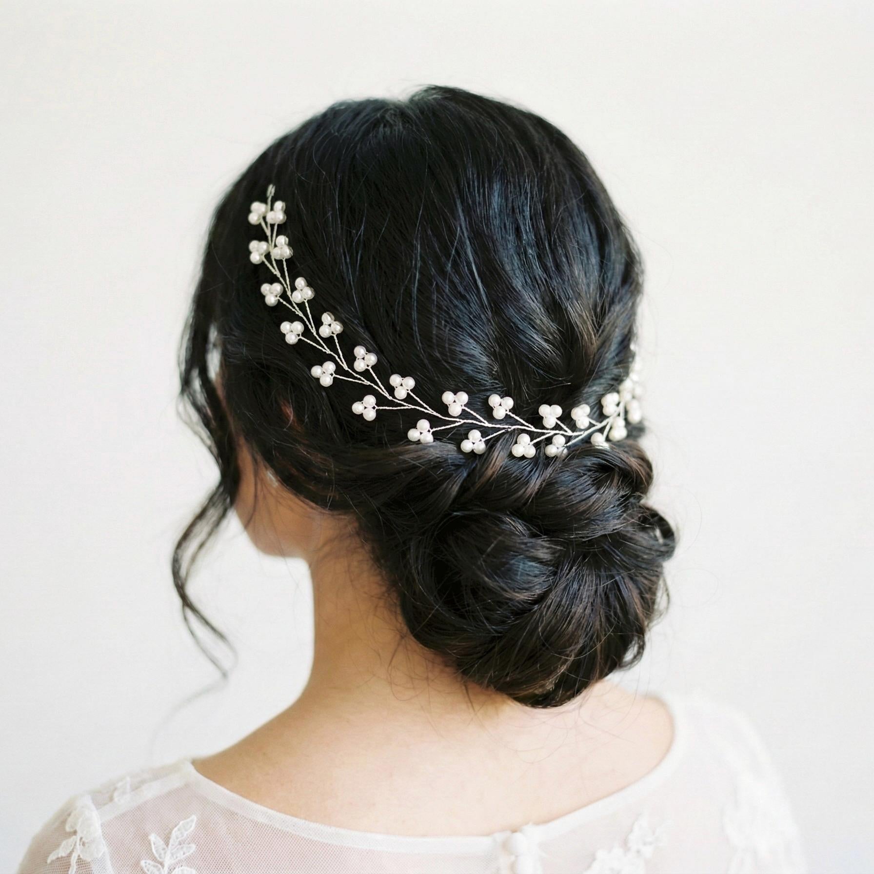 Perlenzweig Haarranke in Gold oder Silber für Bräute - AVYRAA BRIDAL