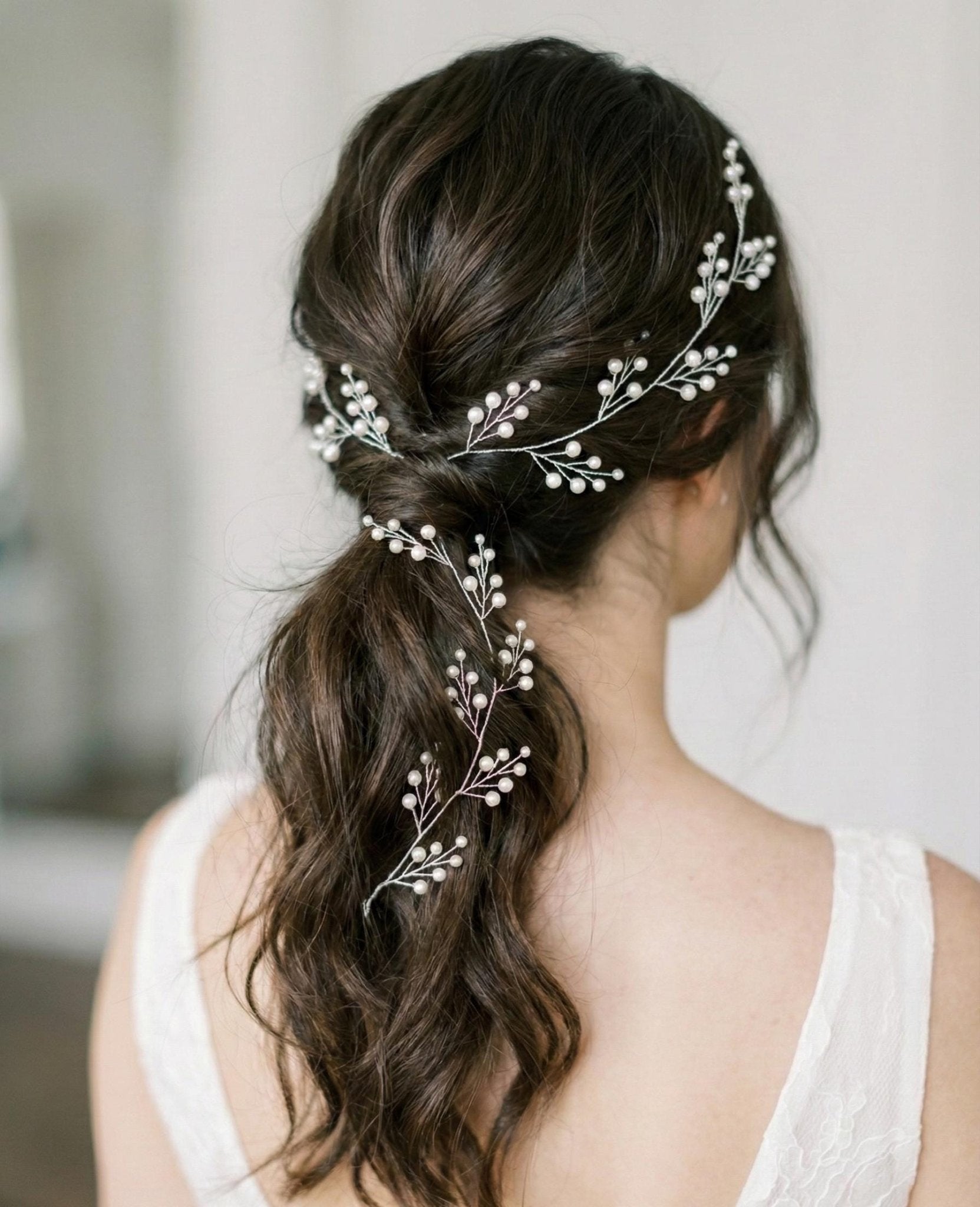 Perlenzweig Haarranke in Gold oder Silber für Hochzeit - AVYRAA BRIDAL