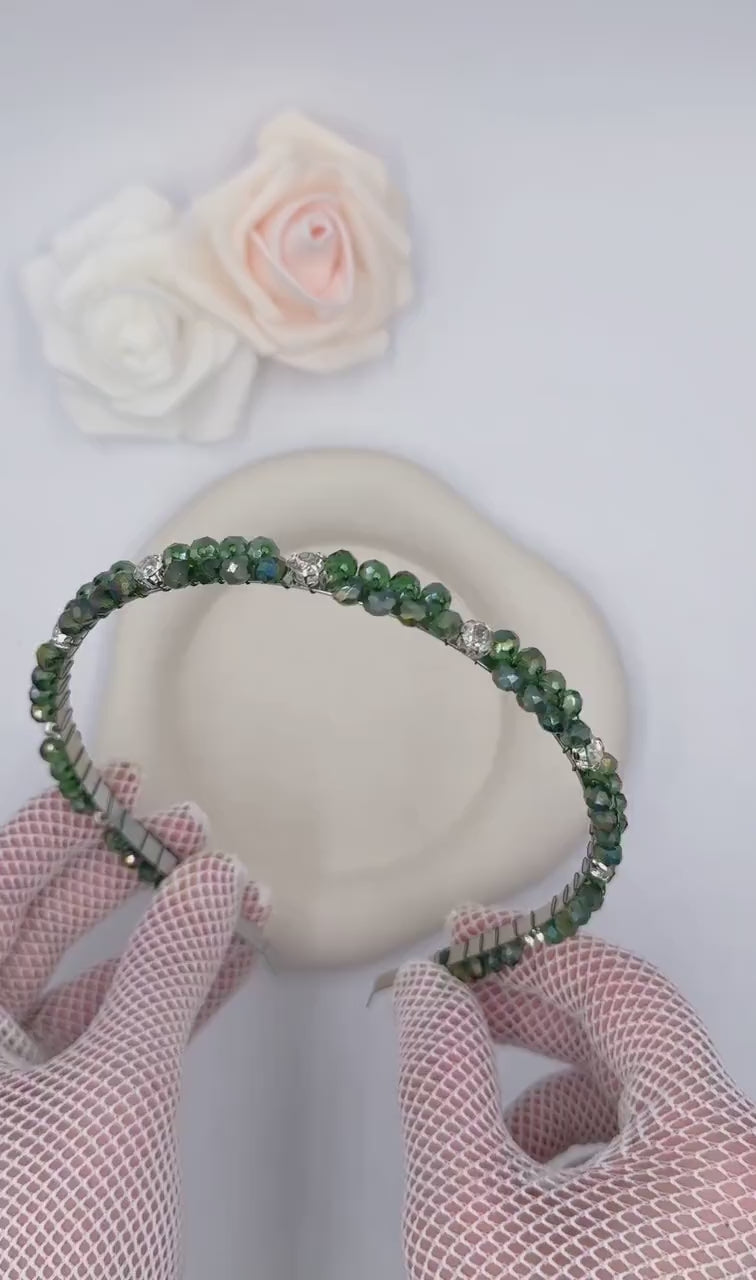 Dunkelgrüner Kristall Haarreif für Brautlooks