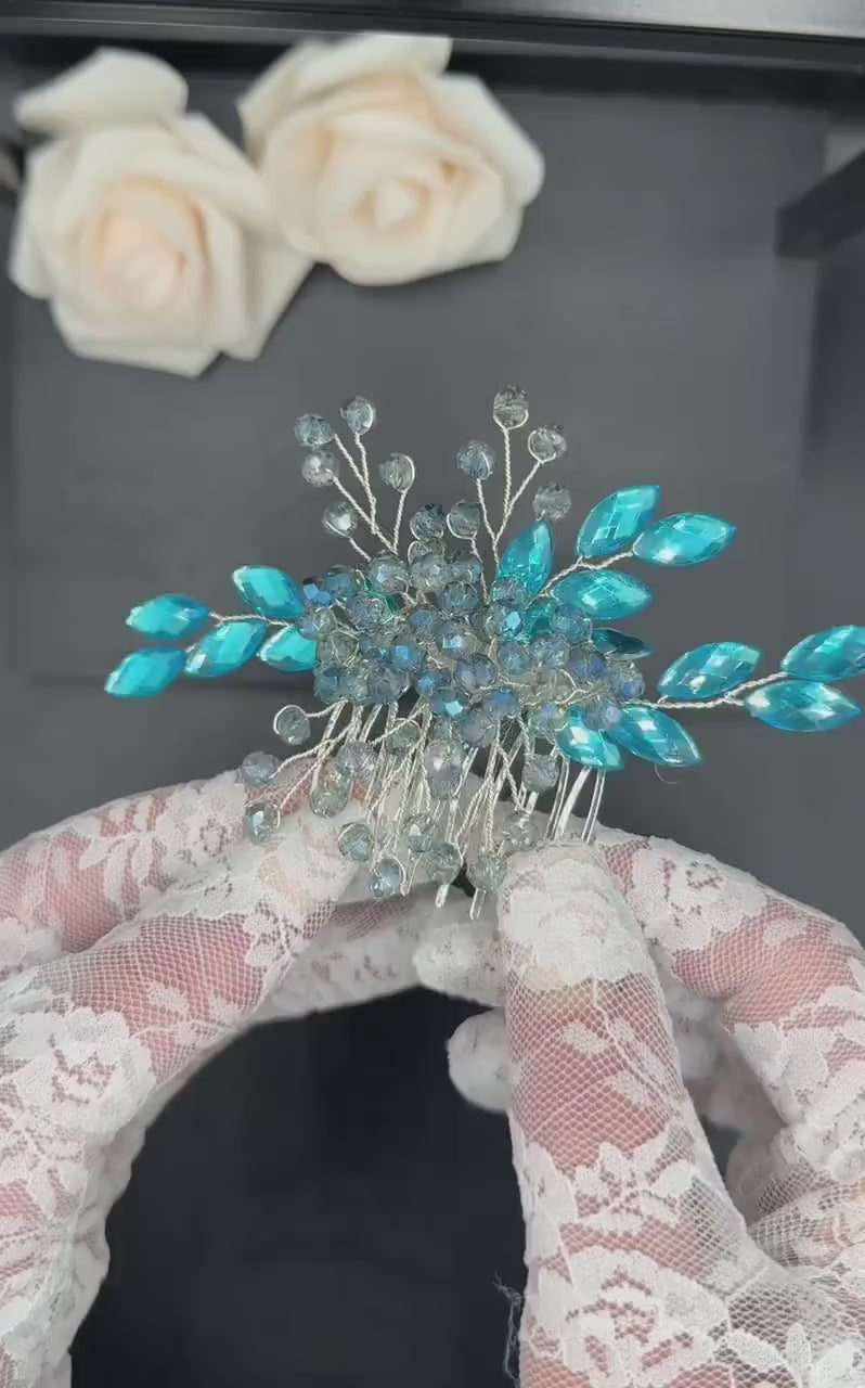 Romantischer Braut Haarkamm mit Kristallen und Perlen