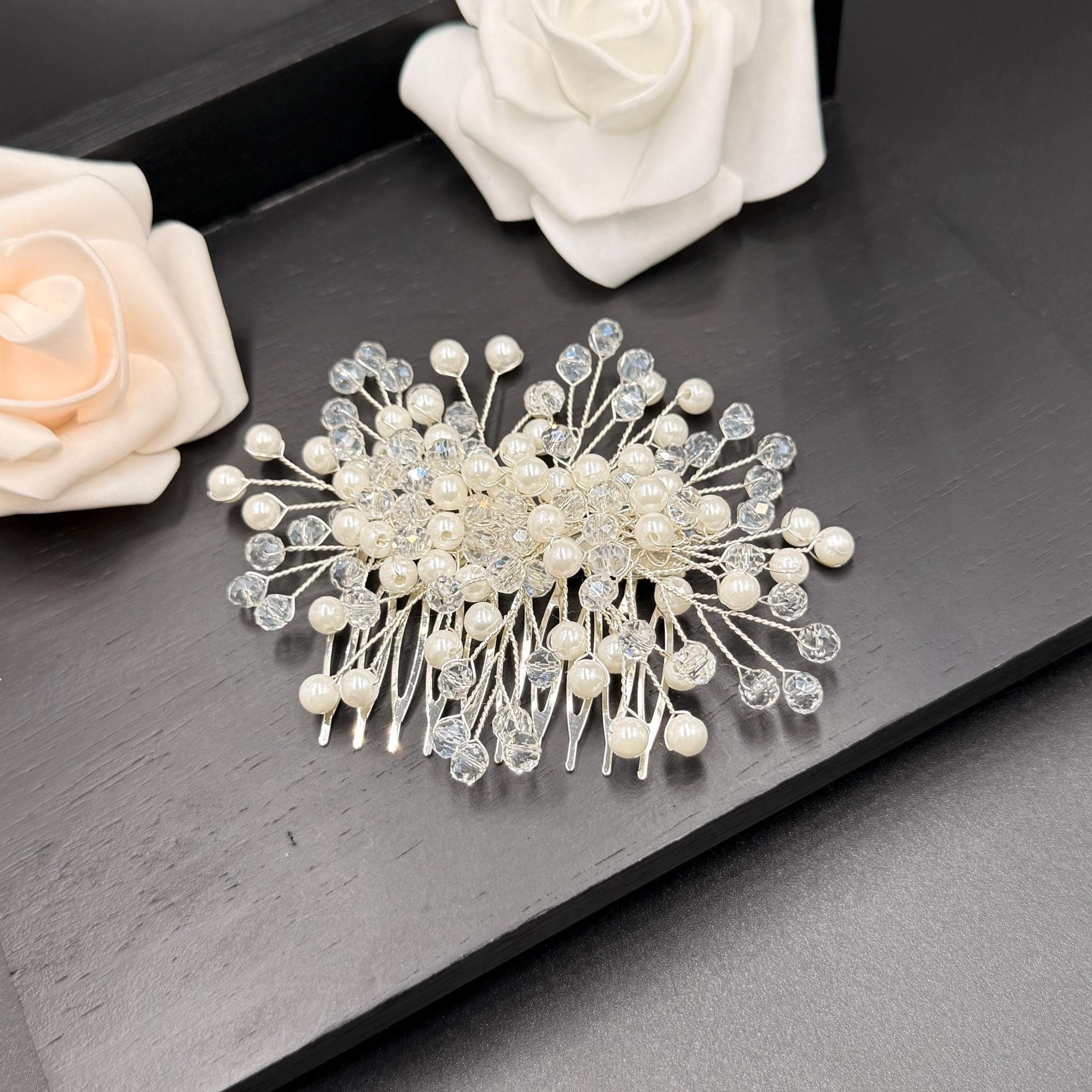 Romantischer Kristall Haarkamm für Bräute - AVYRAA BRIDAL