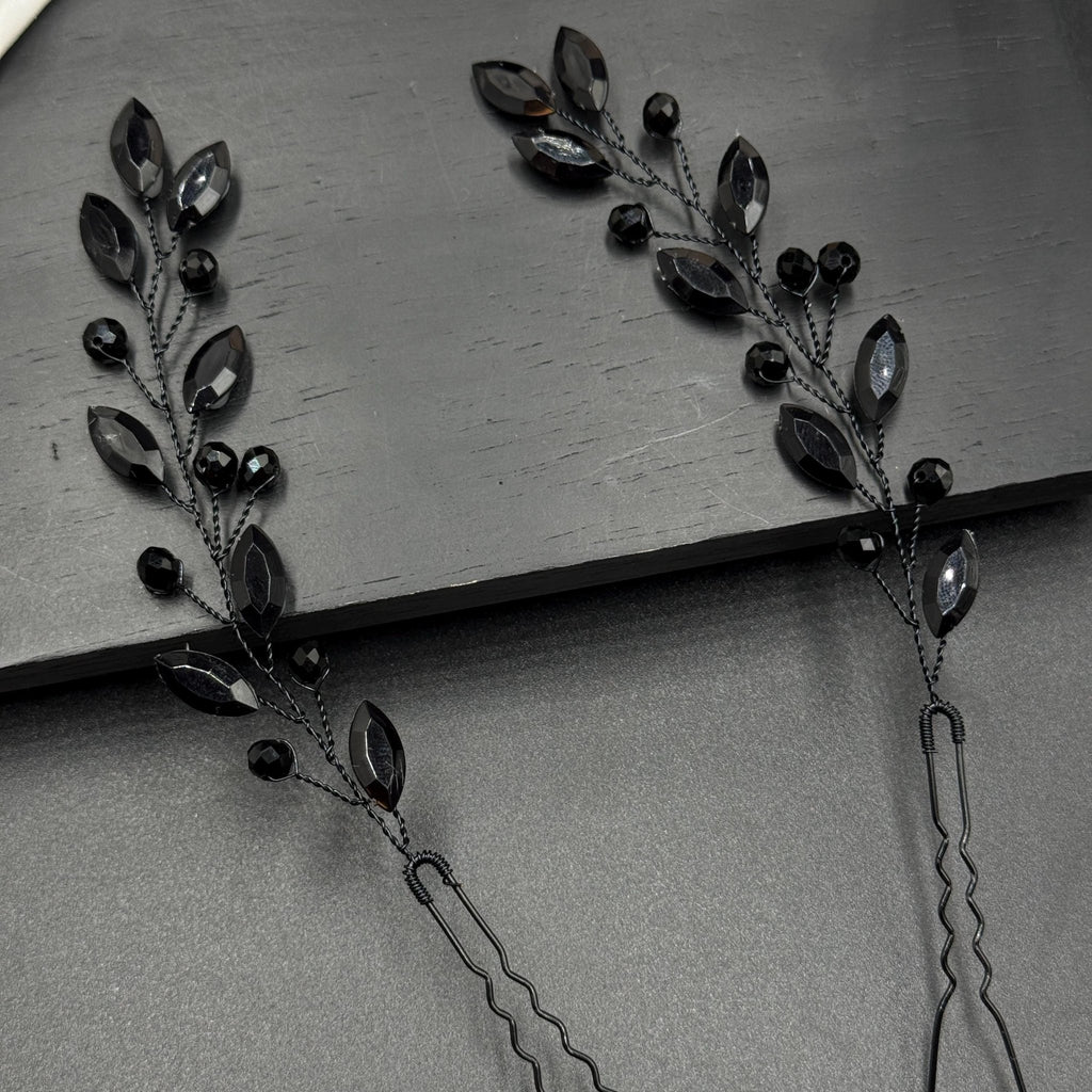 Schwarze Kristall Haarzweige – Handgefertigte flexible Haarnadeln mit Tropfensteinen – Elegantes Haaraccessoire für Hochzeit & Abendfrisur - AVYRAA BRIDAL