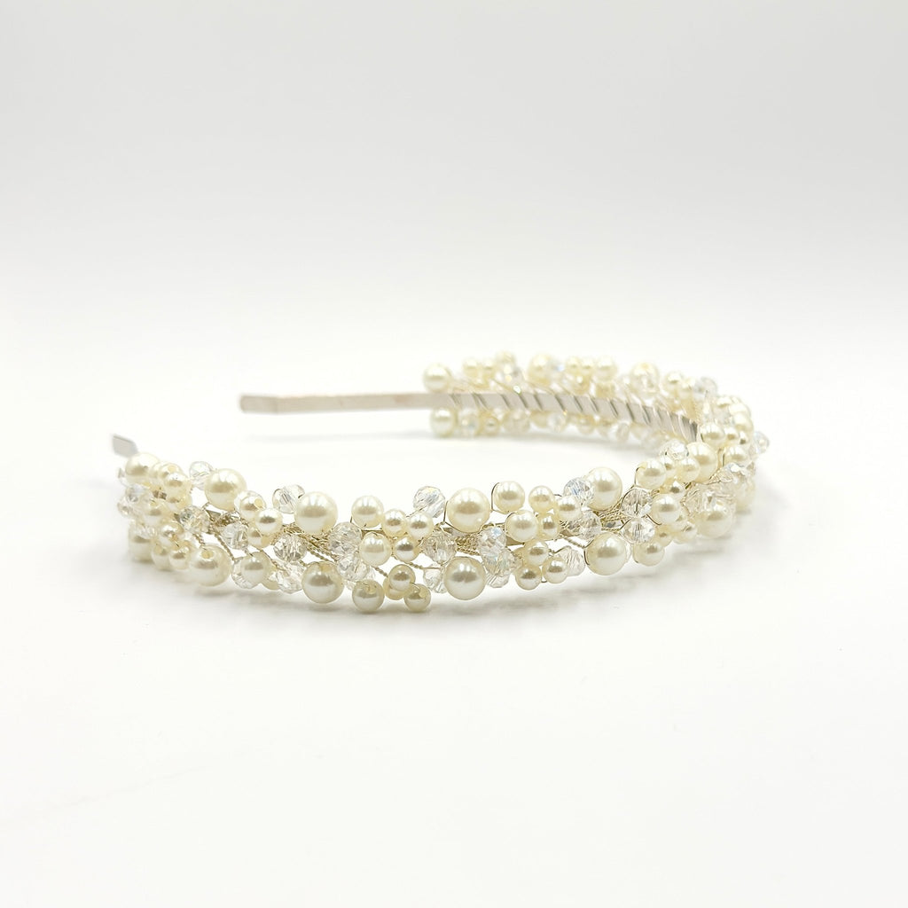 Zarte Braut Tiara mit Perlen und Kristallen - AVYRAA BRIDAL