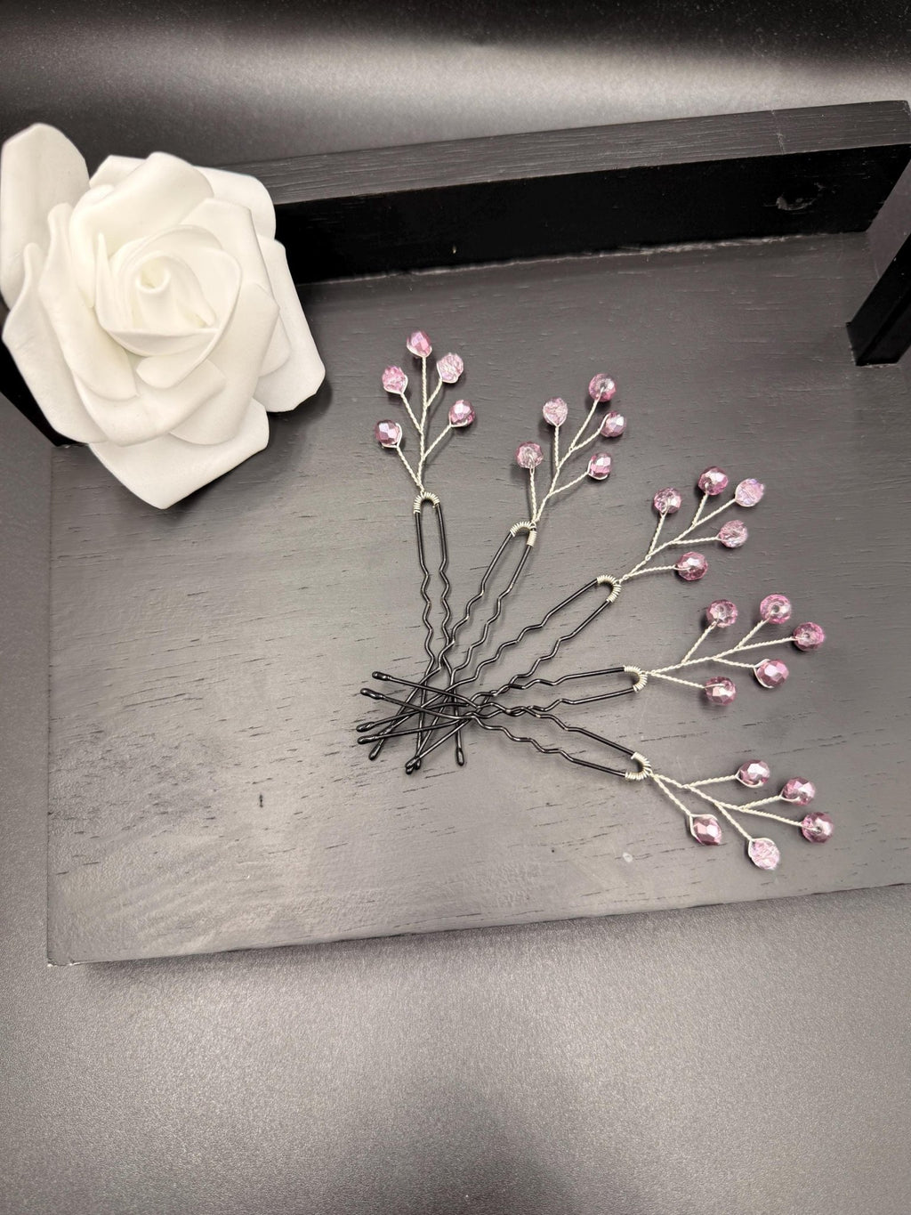 Zarte Haarnadeln mit rosa Glas - Kristallen – Handgefertigte Hair Pins für Braut - & Abendfrisuren - AVYRAA BRIDAL