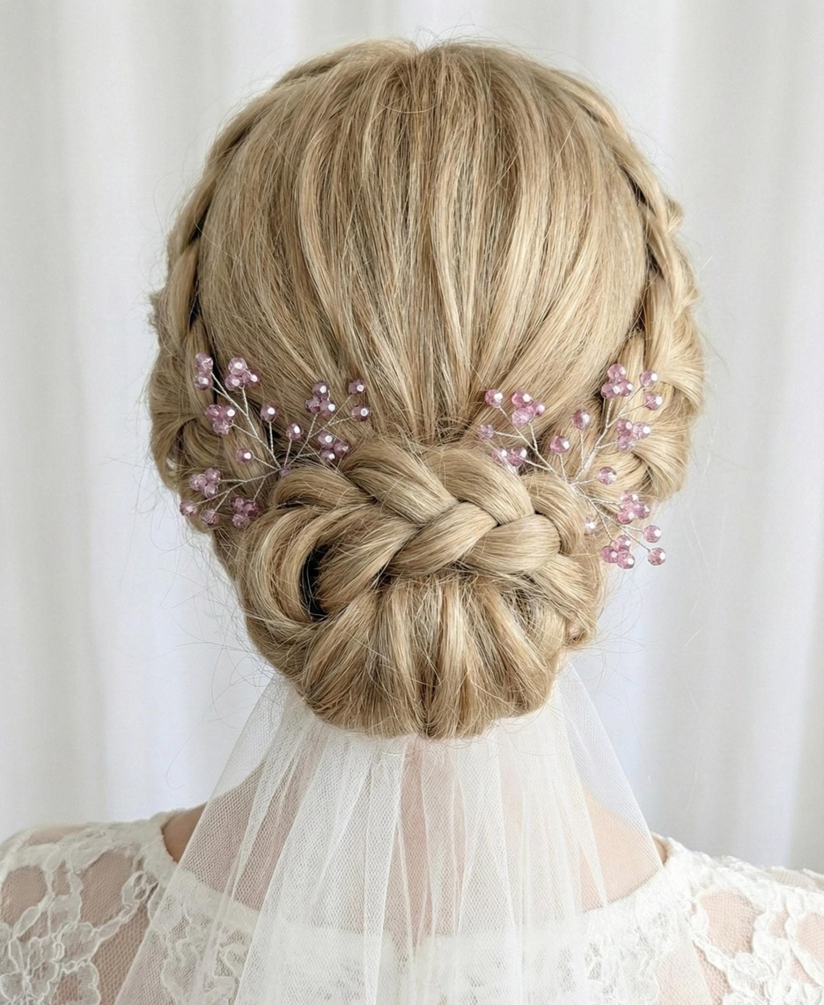 Zarte rosa Haarnadeln mit zweifarbigen Kristallen – handgefertigter Brautschmuck - AVYRAA BRIDAL