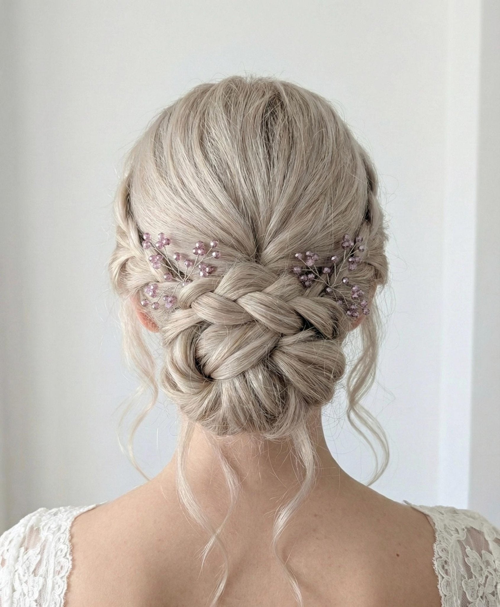Zarte rosa Haarnadeln mit zweifarbigen Kristallen – handgefertigter Brautschmuck - AVYRAA BRIDAL