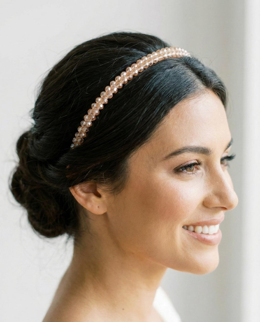 Zarter Kristall - Haarreif in Rosa – Romantischer Haarschmuck für Braut, Party & festliche Looks - AVYRAA BRIDAL