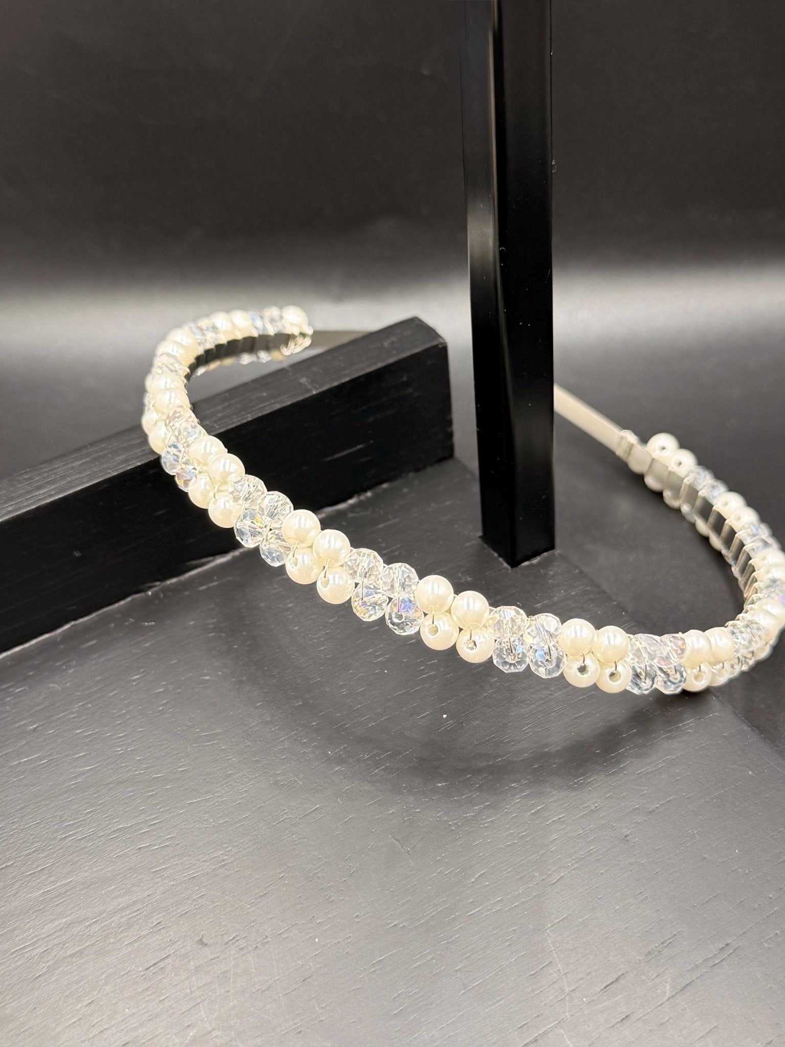 Zarter Kristall - Haarreif in Rosa – Romantischer Haarschmuck für Braut, Party & festliche Looks - AVYRAA BRIDAL